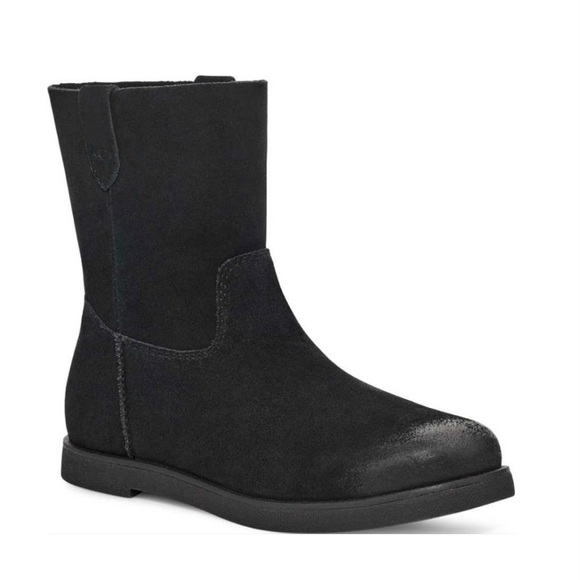 NWOB UGG Josefene Short Boot Size 6.5‎